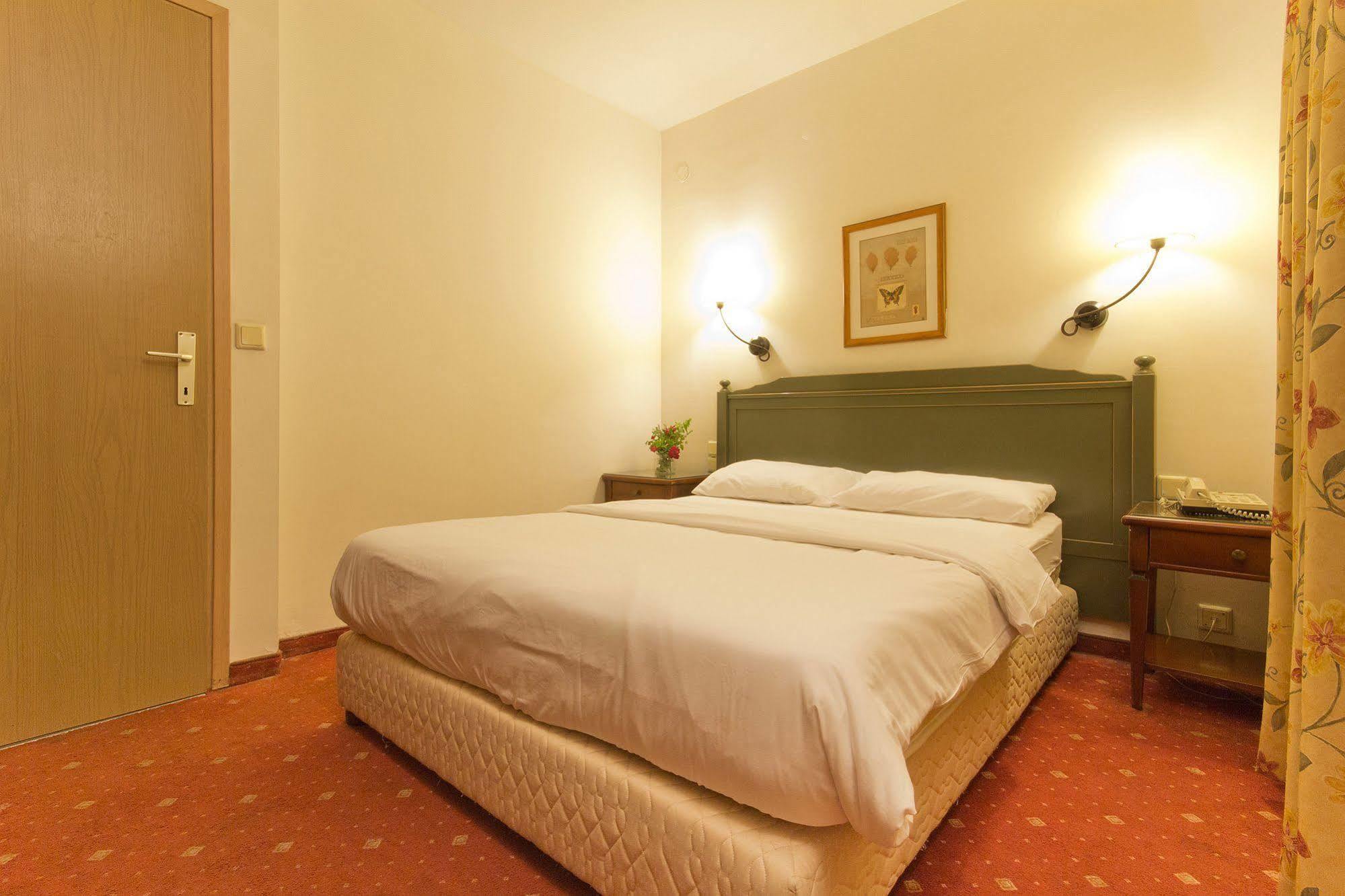 Shoresh Green Hills Family Suites Hotel ภายนอก รูปภาพ